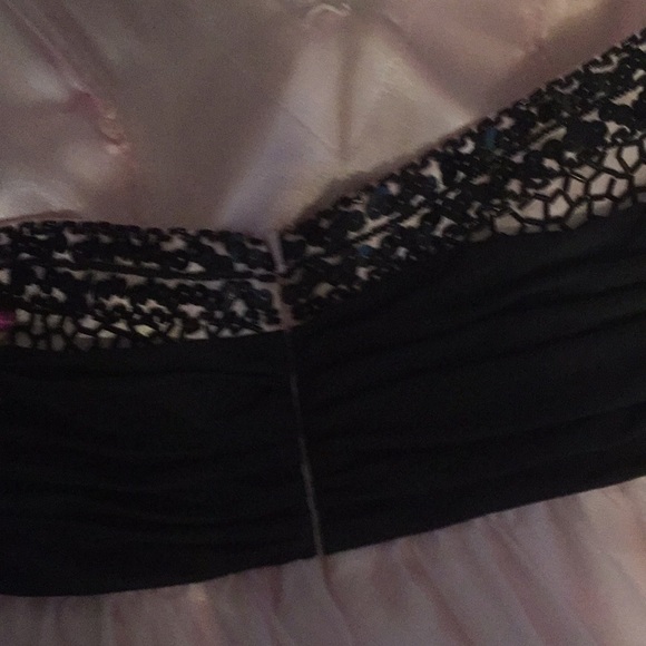 Pink prom dress from “Peaches” boutique - Picture 7 of 7